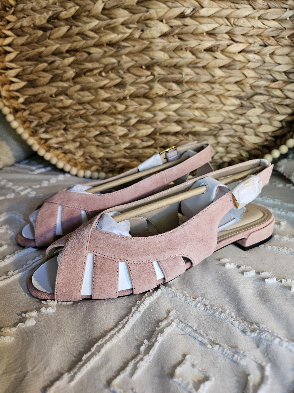 Giani Bernini Pink Suede Slingback Sandals Size 8